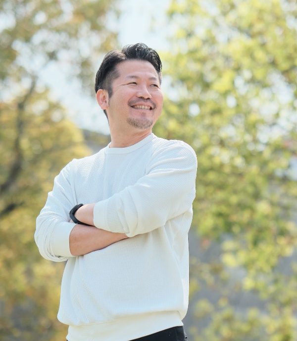 代表取締役 岡 真二