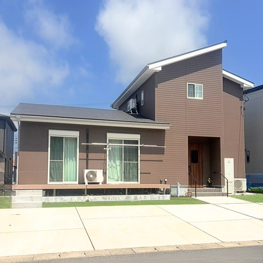 カフェ風インテリアが映える住まい［イメージ01］